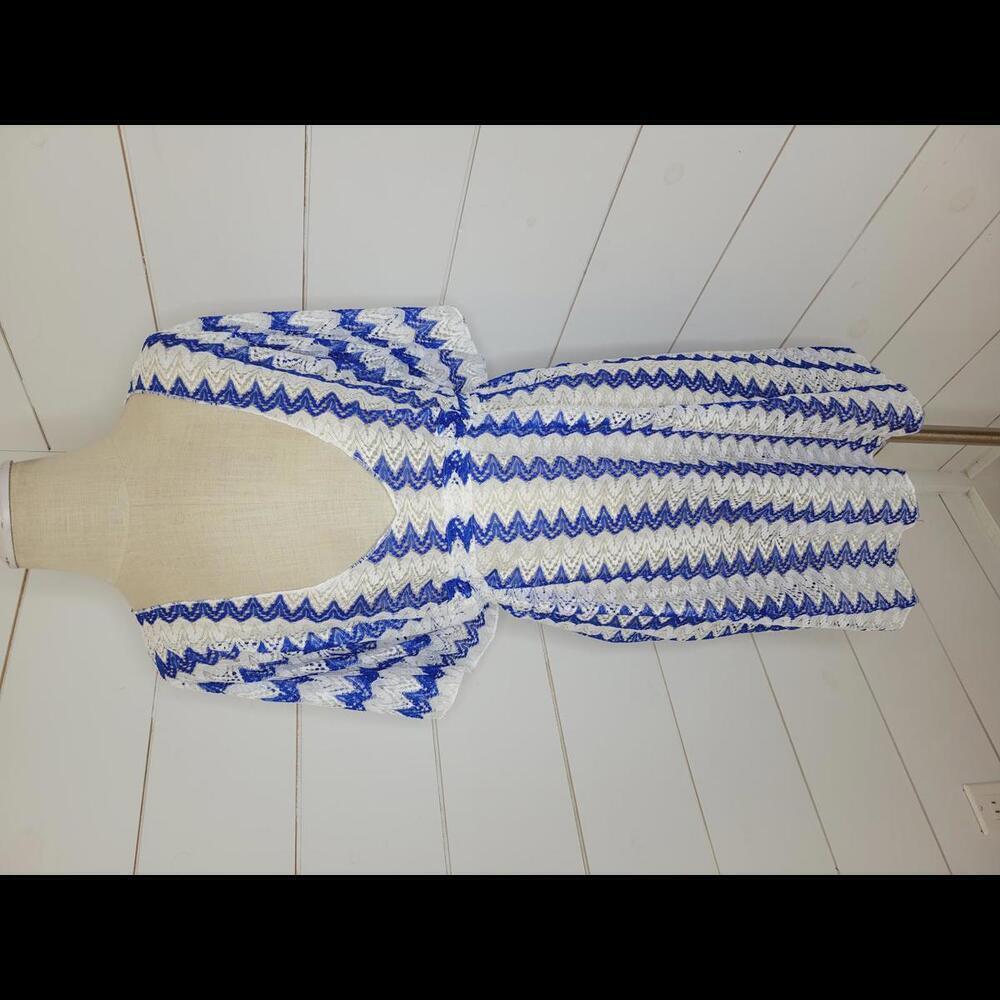 Women’s Blue and White Zigzag Swim Coverup
